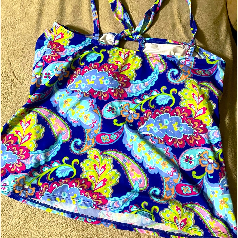 Kim Rogers Swimsuit Top - Picture 4 of 6
